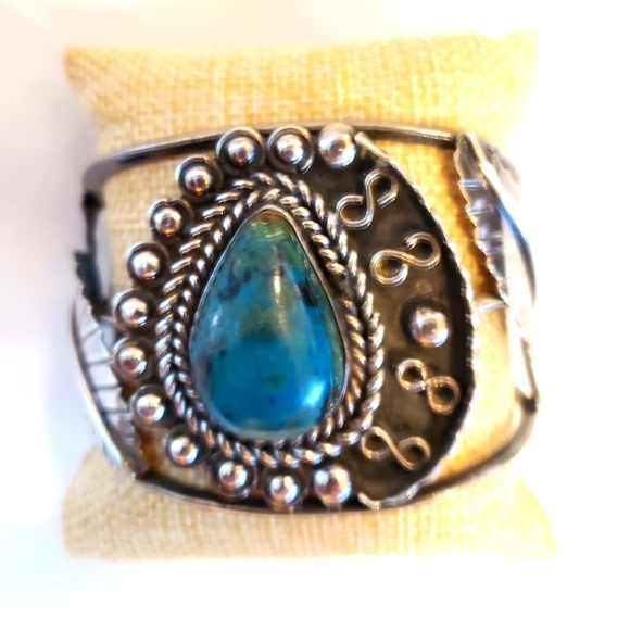 SOLDβ Vintage Sterling Silver Turquoise Bracelet signed by Silver Smith artist - Picture 1 of 16
